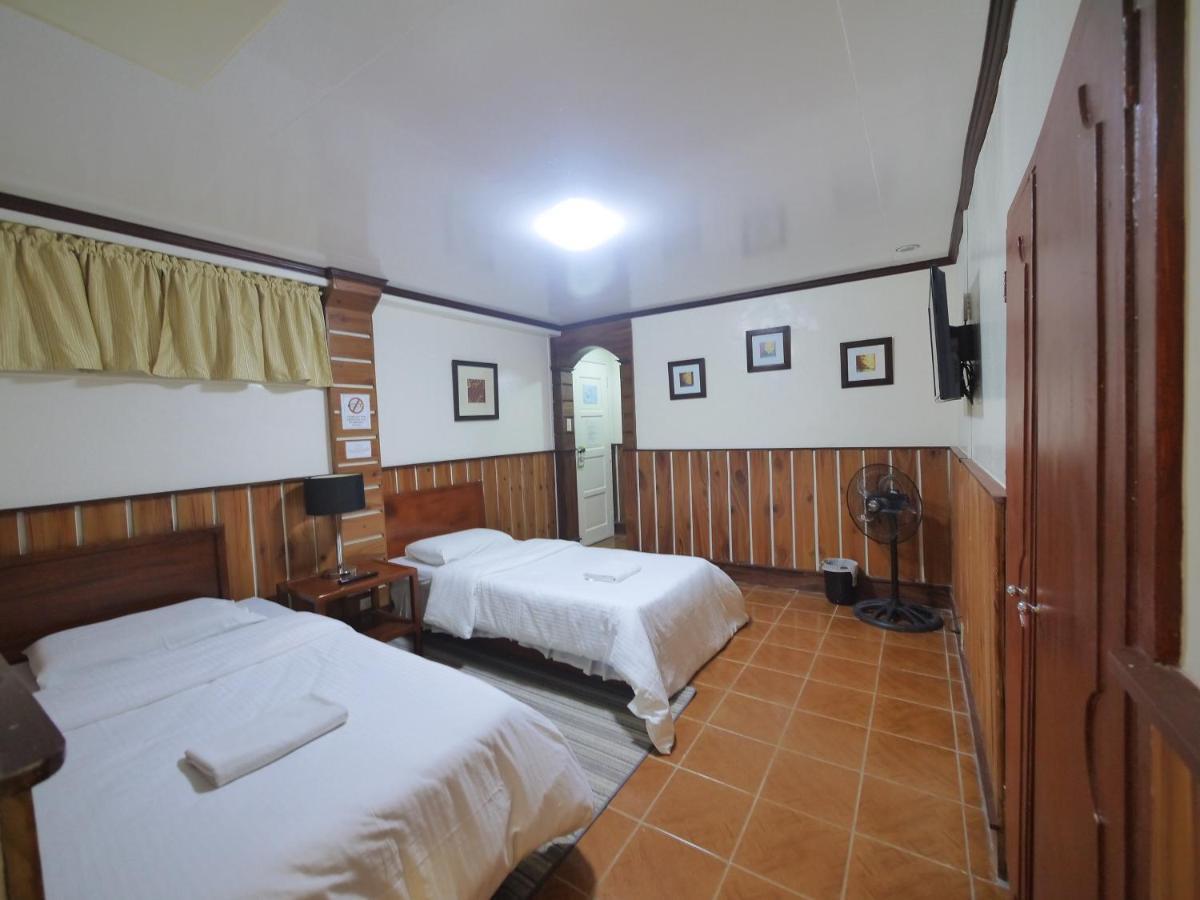 Mountain Lodge And Restaurant Baguio City Εξωτερικό φωτογραφία